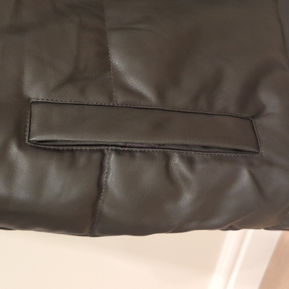 BNWOT COLIN's faux leather bomber jacket (Women's XS, Dark Green) - Picture 3 of 5